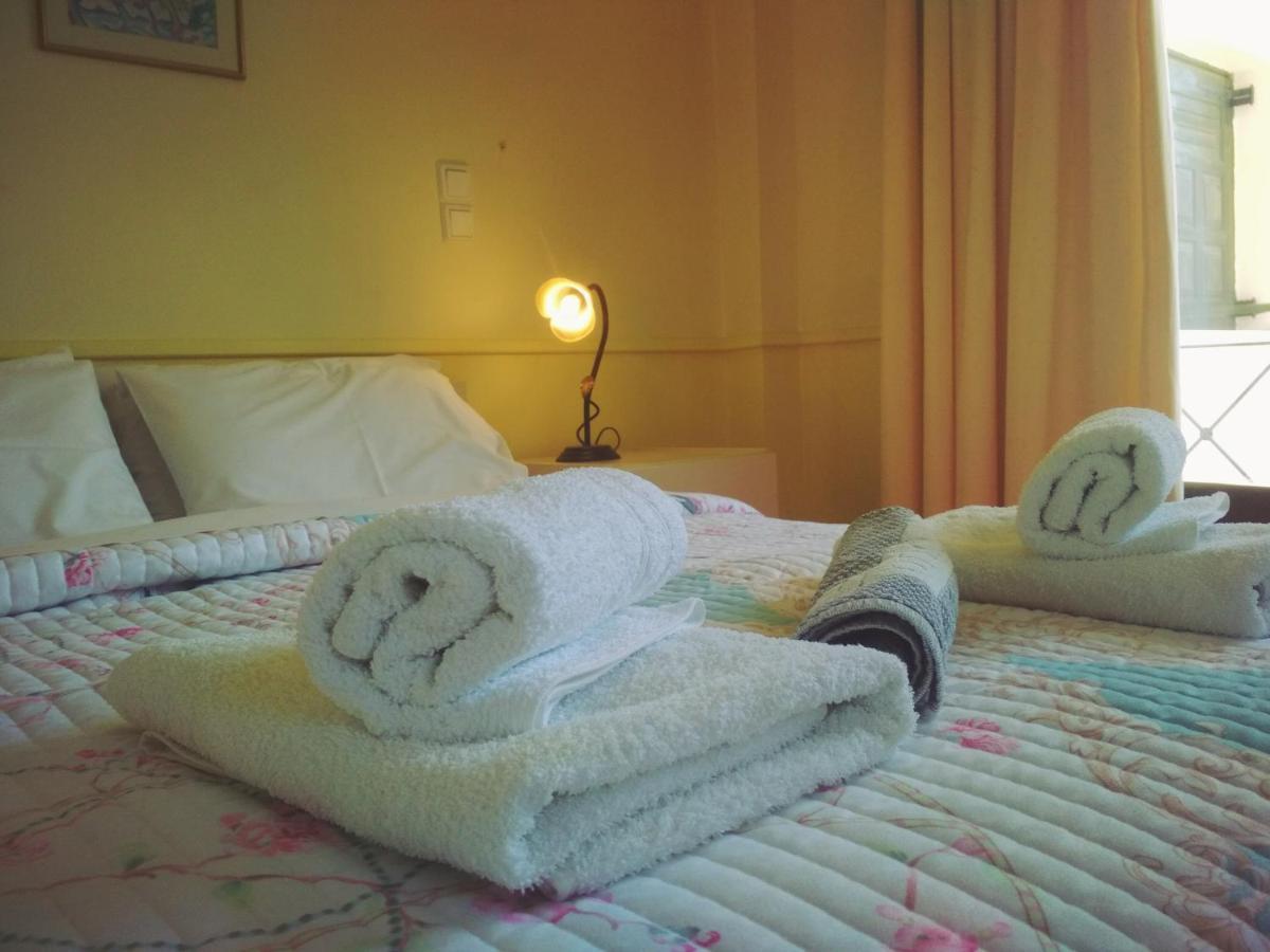 Rent Rooms Alexiou Límni エクステリア 写真